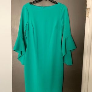 Vince Camuto Women's Emerald Green Bell Sleeve Dress